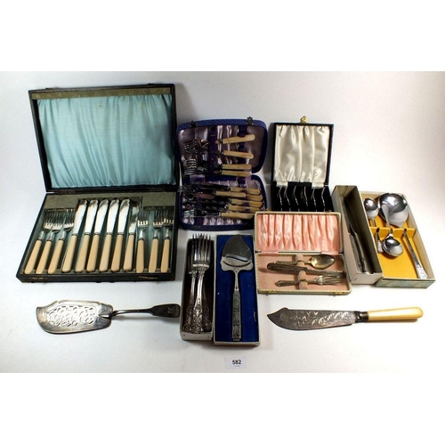 582 - A box of silver plated cutlery