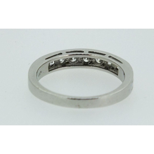 727 - A platinum seven stone diamond half eternity ring, (total 1/2 ct diamonds), size Q