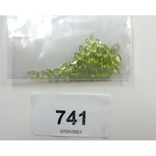 741 - A parcel of calibrated marquise peridot total, 12.72 cts, (2.5 x 5, 3 x 6, 4 x 8mm)