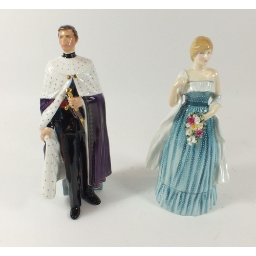 389 - A pair of Royal Doulton figures, 'HRH the Prince of Wales' and 'Lady Diana Spencer', with box and ce... 