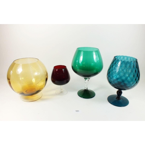 585 - Four 1970s Italian glass goblet vases, largest 26cm