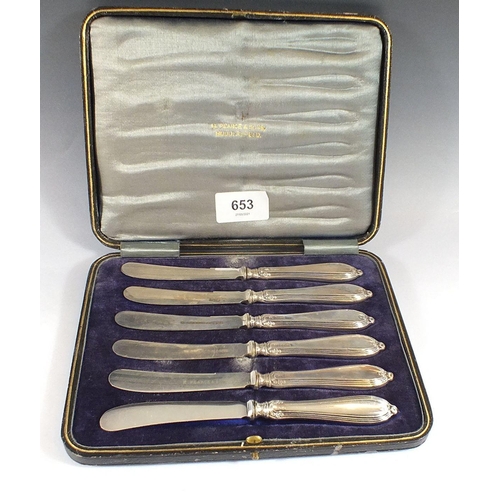 653 - A set of silver tea knives