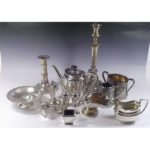 526 - A box of silver plated items