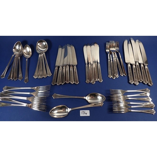 174 - An Elkingtons silver-plated cutlery set comprising six dinner knives and forks, dessert spoons, soup... 