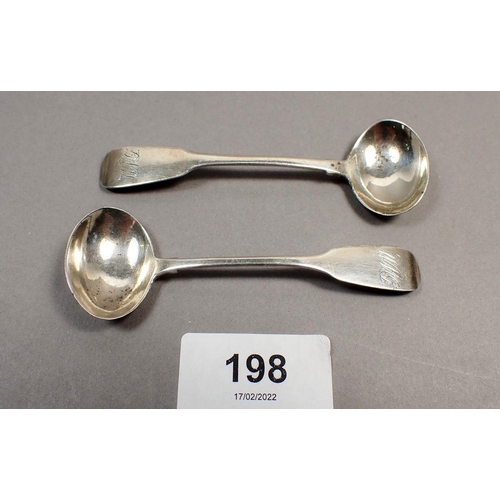 198 - A pair of Irish silver salt spoons, Dublin 1928, by IB