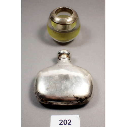 202 - A silver and glass match holder, London 1899 and a small silver spirit flask, Birmingham 1918, 87g