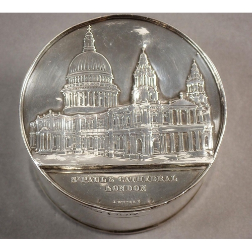 224 - A silver box with St Paul's Cathedral to the cover and base, London 1897, 5.7cm diameter