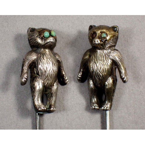 235 - A pair of hinged silver teddy hat pins, by Adie Lovekin Ltd, Birmingham 1908