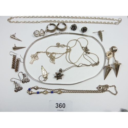 360 - A quantity of silver jewellery to include necklaces and earrings, total weight 88.5g