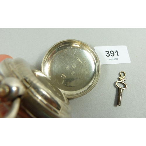 391 - A silver pocket watch stamped L.W Co, Chester 1894