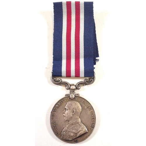 500 - A WWI miliatry medal for 'Bravery in the Field' to Gunner W H Dawe RFA No 785857