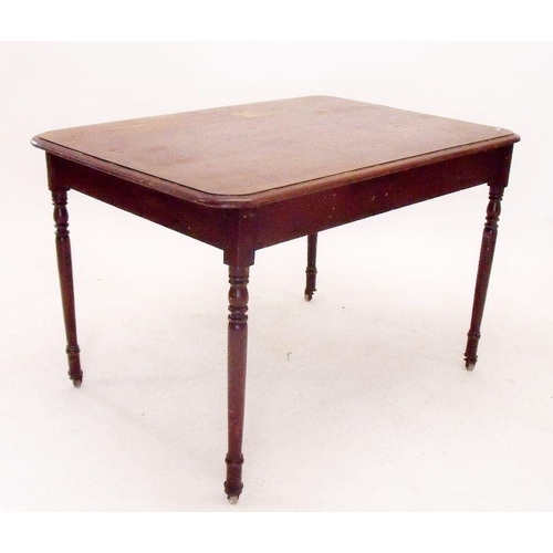 945 - A Victorian mahogany side table on turned supports, 107 x 76cm