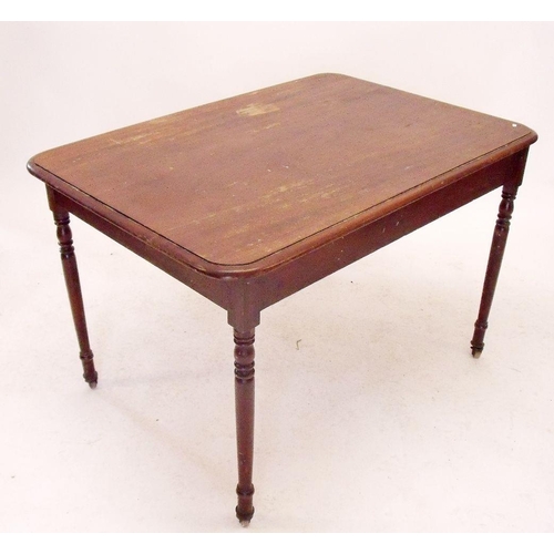 945 - A Victorian mahogany side table on turned supports, 107 x 76cm