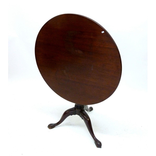 1276 - A George III mahogany circular tilt top occasional table with bird cage action on turned column and ... 