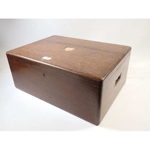 520 - An oak canteen box