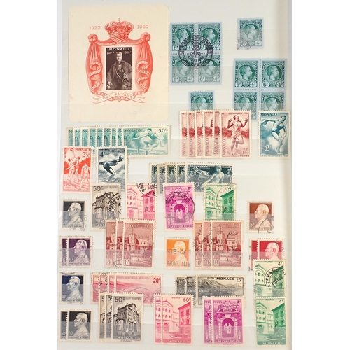 69 - Monaco & San Marino: QV to QEII period defin, commem, air and postage due. Monaco incl many scarcer ... 