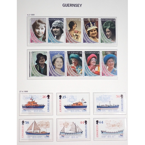 75 - GB-Channel Islands: 3 high quality purposed Davo/SG stamp albums full of mint defin, commem & postag... 