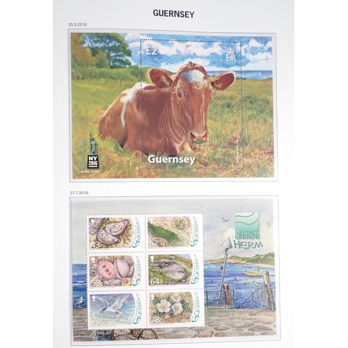 75 - GB-Channel Islands: 3 high quality purposed Davo/SG stamp albums full of mint defin, commem & postag... 