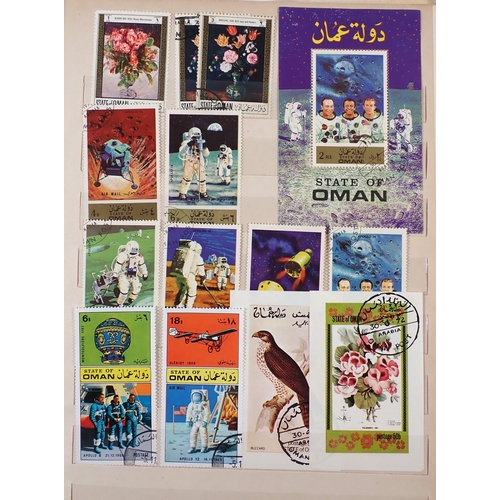 99 - East Arabia & Gulf States: Boxed collection of stamps of Bahrain, Br Postal Agencies East Arabia, Ku... 