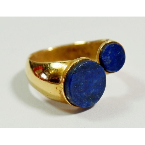 244 - A gold ring set lapis lazuli, unmarked, size H, 3.6g