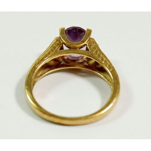 249 - A 14 carat gold amethyst ring, size M to N, 4.1g