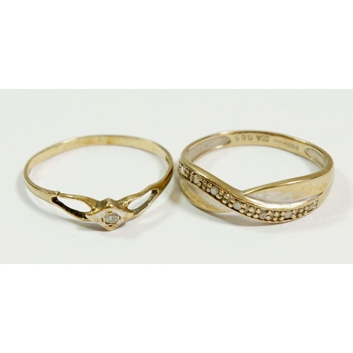 255 - Two 9ct gold rings set chip diamonds, size L & size M