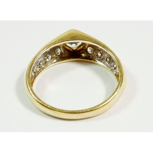 259 - A 14 carat gold dress ring set white stones, size P