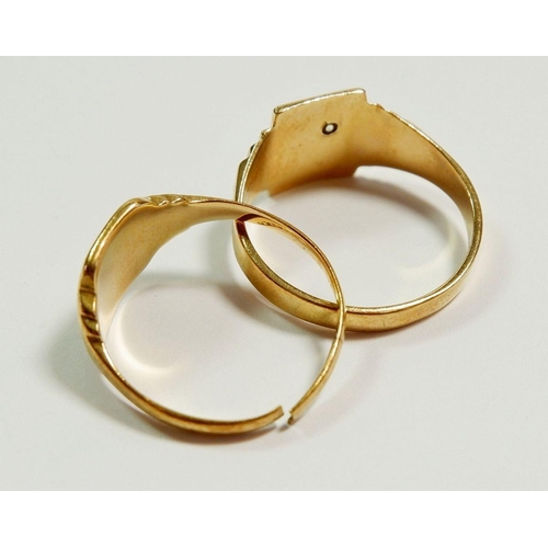 277 - Two 9 carat gold signet rings, one a/f, 7.5g