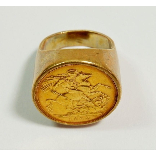 278 - A gold sovereign ring mounted in gold but unmarked, size O, 17g