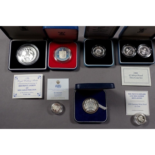 423 - A quantity of Royal Mint issues mainly silver content coinage in presentation cases with certificate... 