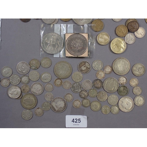 425 - A tub of miscellaneous British coinage including pre-decimal and decimal, farthings, halfpennies, pe... 