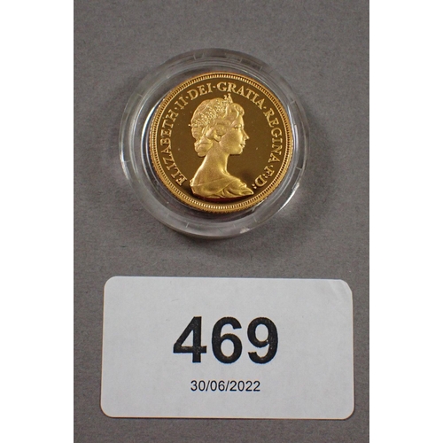 469 - A gold proof sovereign 1980 Royal Mint issue in presentation case with certificate - Condition: UNC