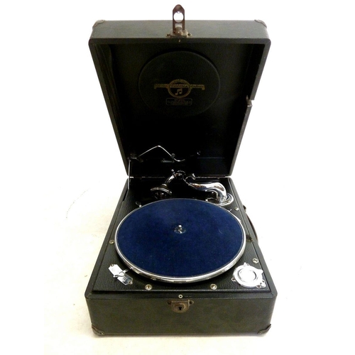 1009 - A Columbia No 206 portable gramophone and case of 78 rpm records