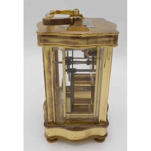 1100 - A French brass cased carriage clock, 12cm tall