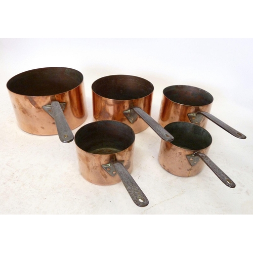 1141 - A set of five Victorian large copper saucepans, the largest 30cm diameter