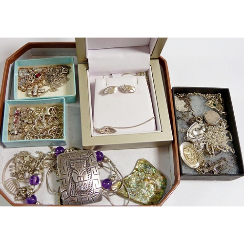 379 - A box of assorted silver jewellery