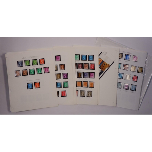 530 - GB: QEII decimal FV c £750 in box of full collectors packs for 1975, 1976, and 1985-2005 (23) plus 1... 