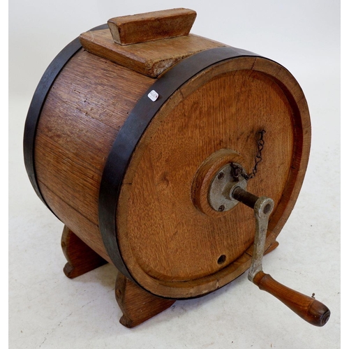 1010 - An Edwardian iron bound butter churn with handle