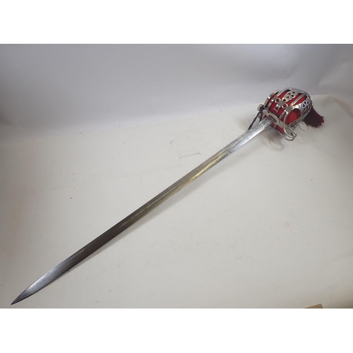 1185 - A George V officers dress sword with basket finial and scabbard