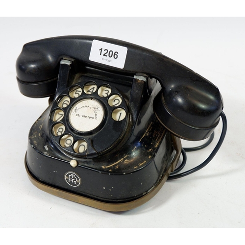 1206 - A FTR Bakelite telephone