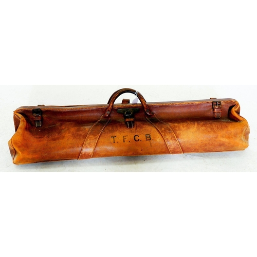 1219 - A vintage leather cricket bag 'T.F.C.B'