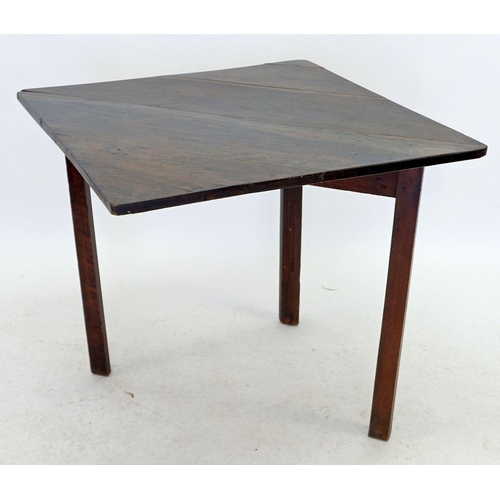 1255 - A Georgian oak square dropleaf three legged triangular table