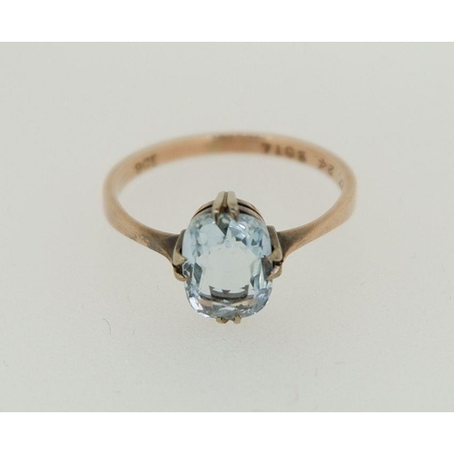 467 - A 9 carat gold aquamarine ring, size N