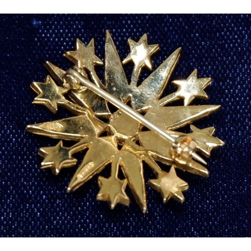 531 - A 9 carat gold star form brooch set turquoise and seed pearls, 7.5g, 3cm diameter