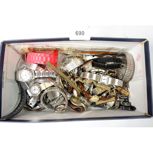 690 - A box of various watches