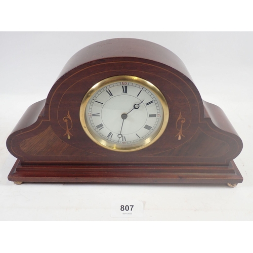 807 - An Edwardian Swiss 8 day mahogany mantel clock with key, 28cm wide