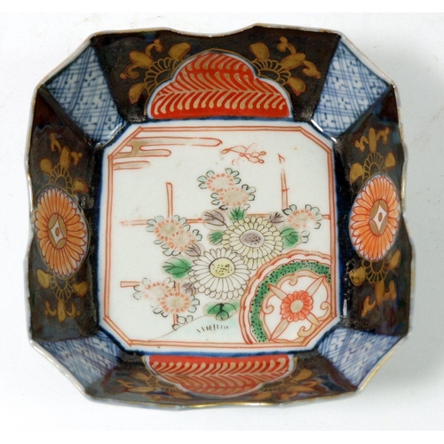 123 - A Japanese Imari square dish painted flowers, 12cm square