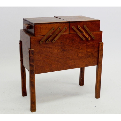 1601 - A retro cantilever sewing box with contents