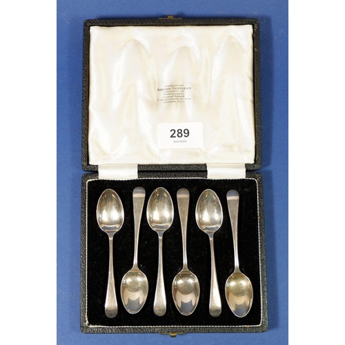 289 - A set of six silver coffee spoons, boxed, Sheffield 1936