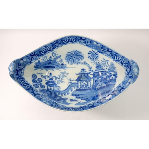 3 - A large 19th century Pearlware fruit bowl printed Chinoiseire decoration, 34cm wide